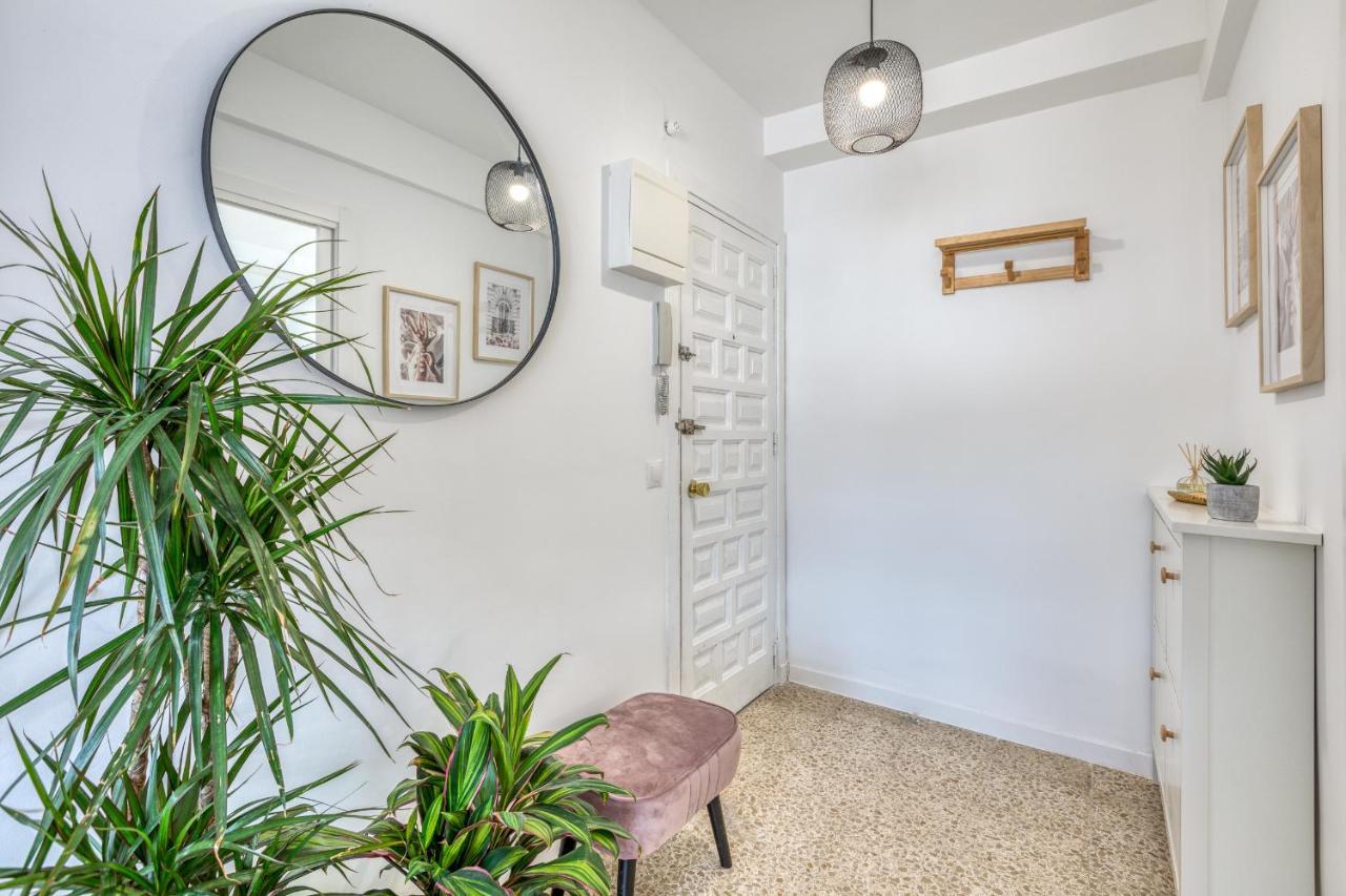 Hanami Avenida De Espana Beach Front - Mountain View Estepona Exterior photo
